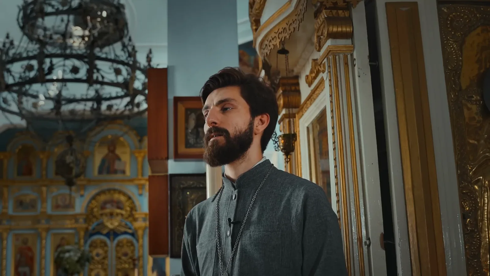 Divine Liturgy — Father Georgy in church